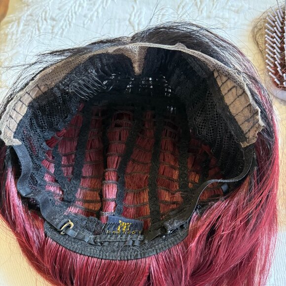 Burgendy Front Synthetic Wig 🤩 - Picture 3 of 3